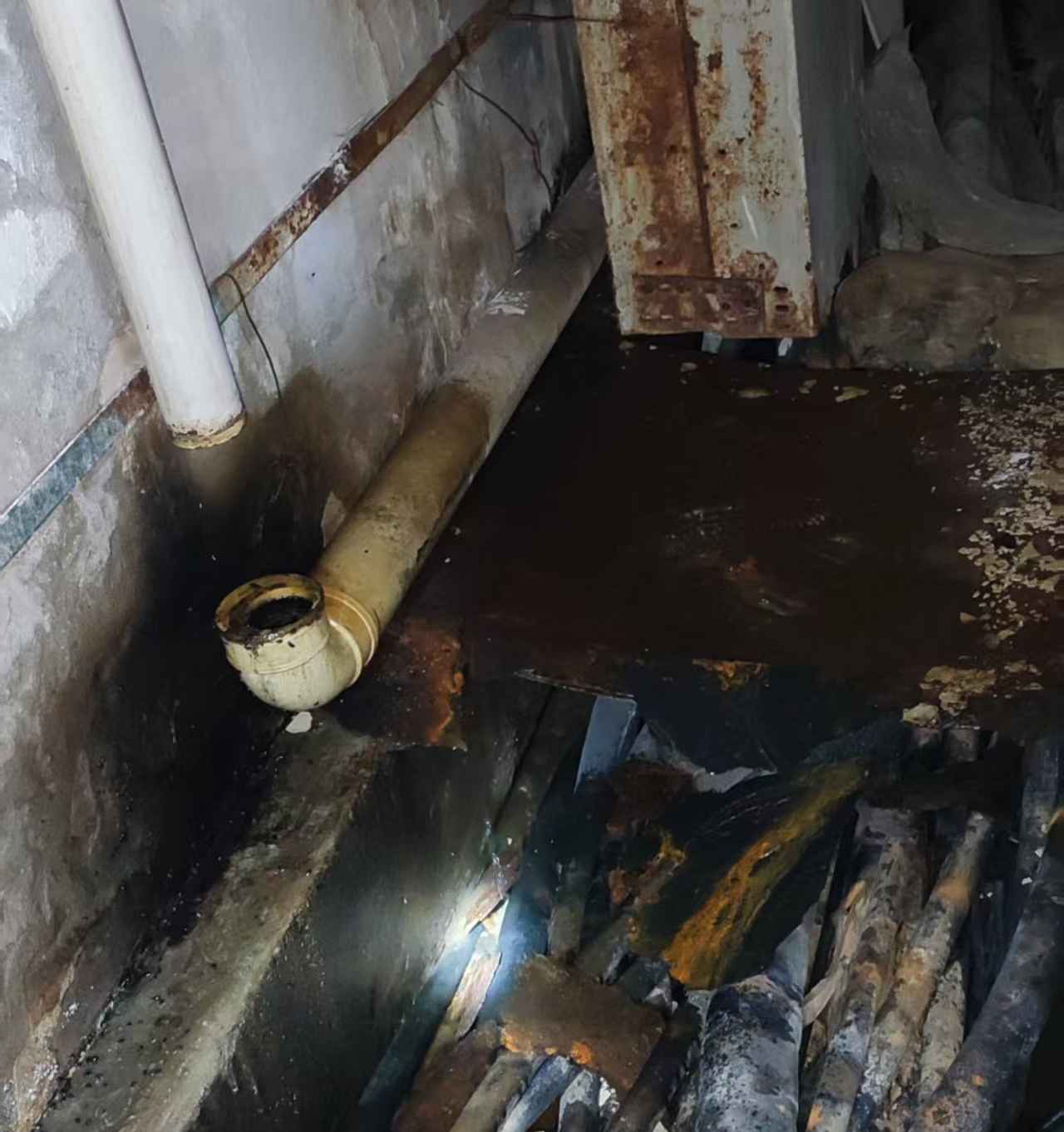 开闭所防水-2.jpg
